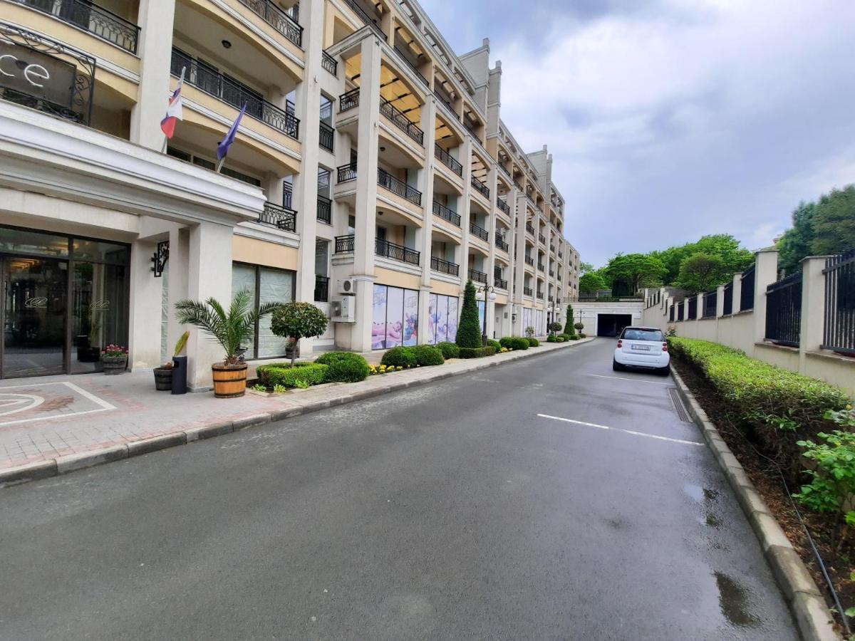 Private Apartments By The Sea With A Large Terrace In Apart Hotel! Pomorie Ngoại thất bức ảnh