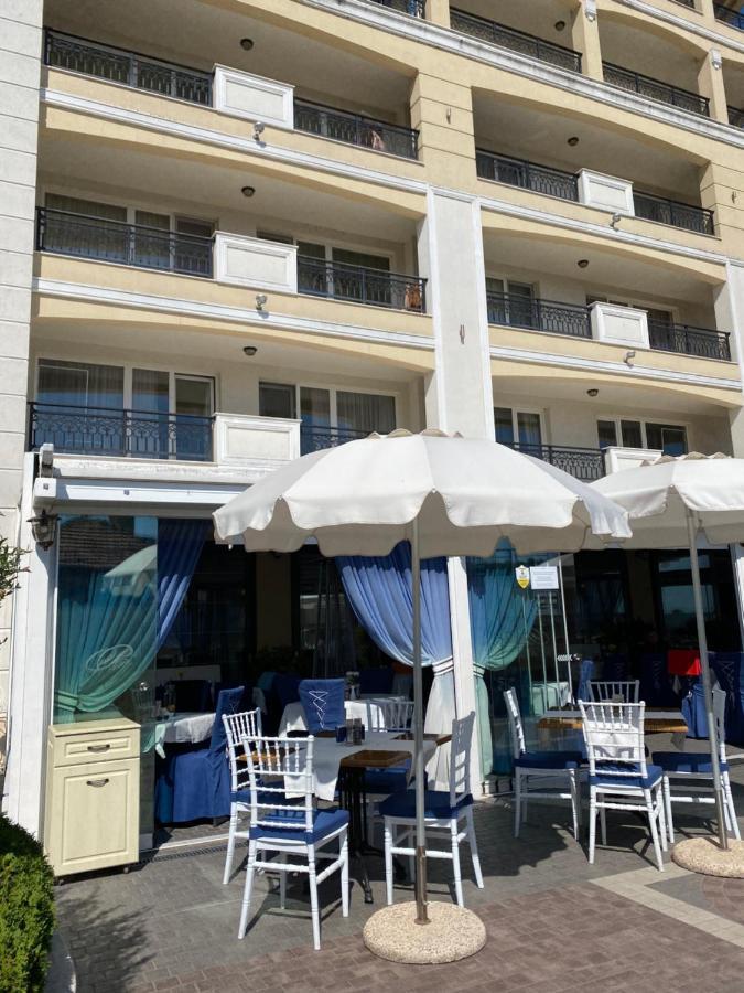 Private Apartments By The Sea With A Large Terrace In Apart Hotel! Pomorie Ngoại thất bức ảnh