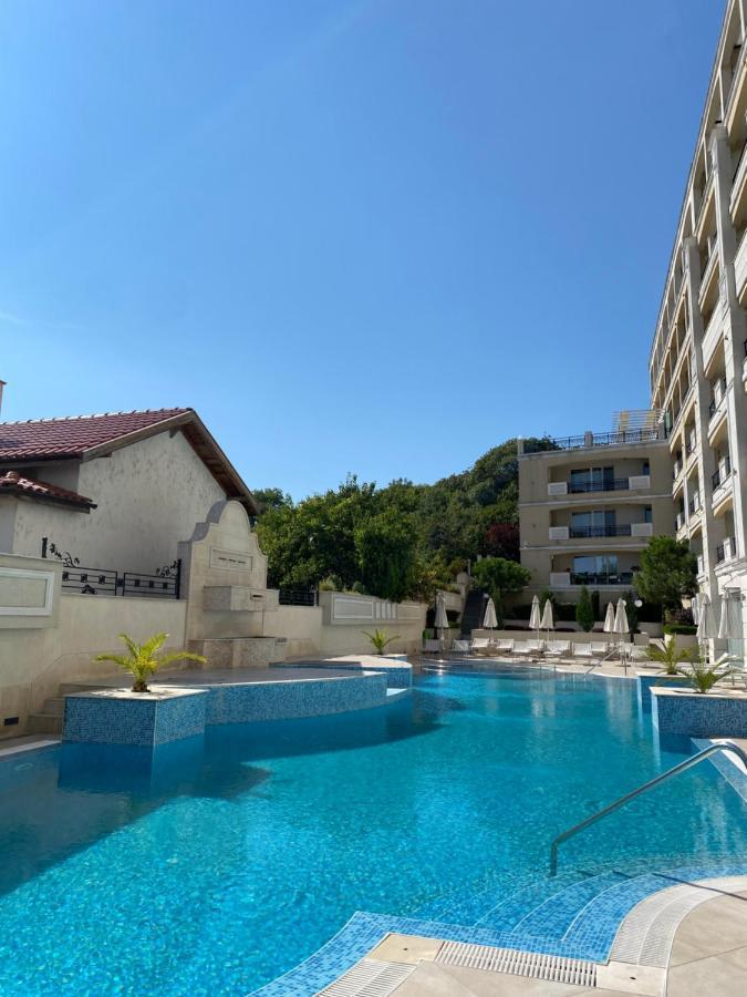 Private Apartments By The Sea With A Large Terrace In Apart Hotel! Pomorie Ngoại thất bức ảnh
