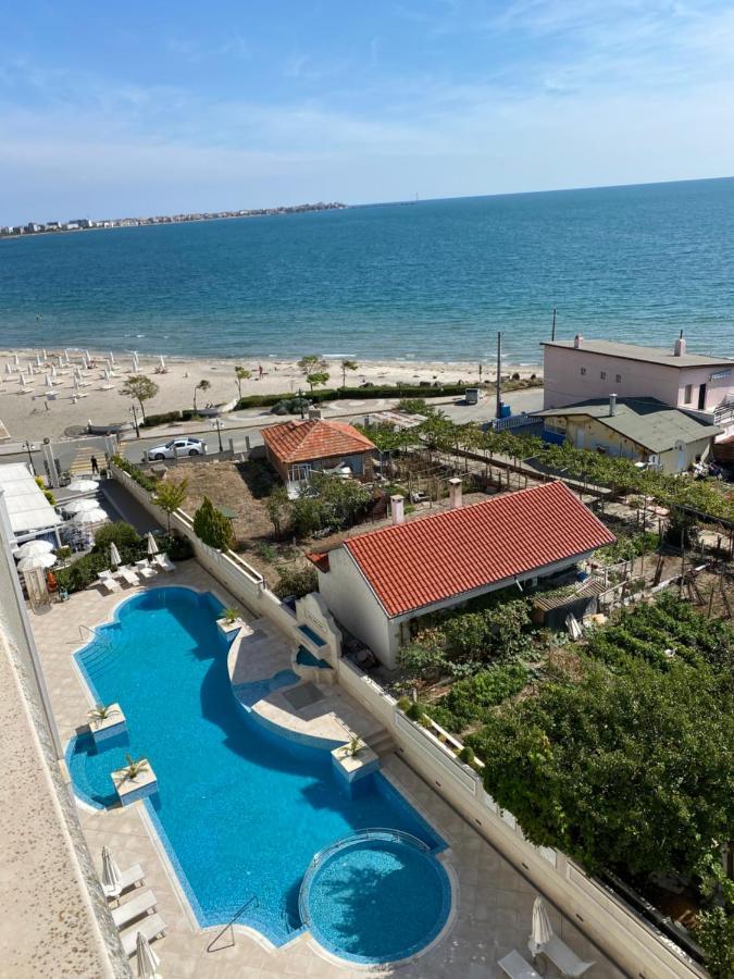 Private Apartments By The Sea With A Large Terrace In Apart Hotel! Pomorie Ngoại thất bức ảnh