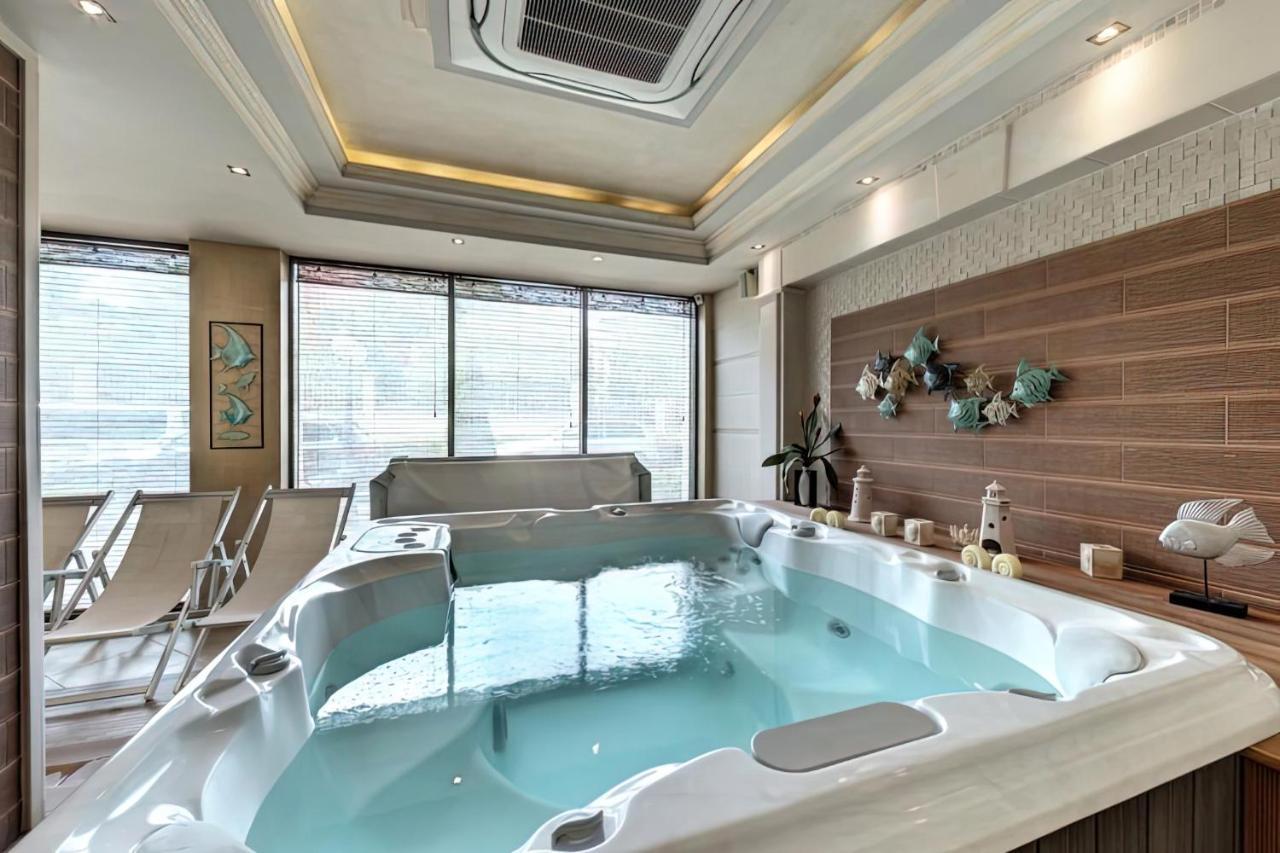 Private Apartments By The Sea With A Large Terrace In Apart Hotel! Pomorie Ngoại thất bức ảnh