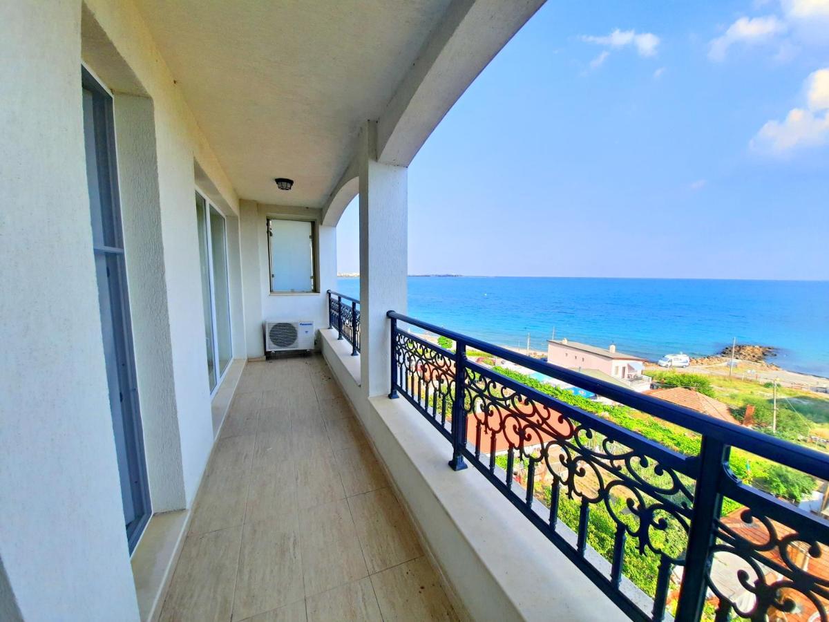 Private Apartments By The Sea With A Large Terrace In Apart Hotel! Pomorie Ngoại thất bức ảnh